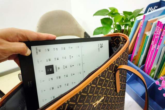 還在用平板、手機(jī)看電子書？這款小米生態(tài)鏈產(chǎn)品你可以試試
